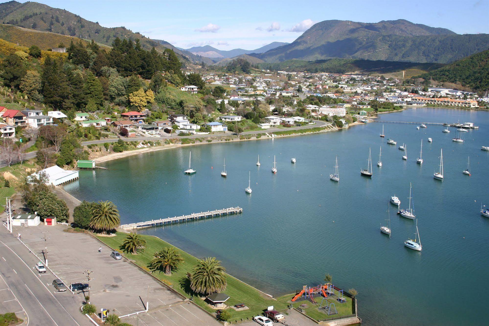 Beachside Sunnyvale Motel Picton Exterior photo